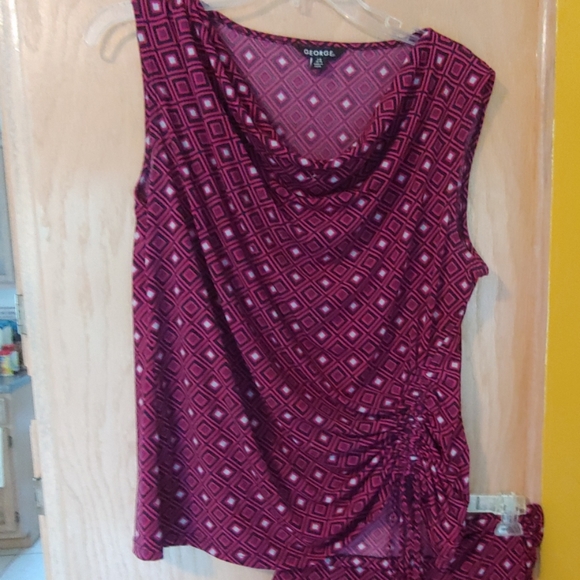 2 pc skirt set - Picture 2 of 7